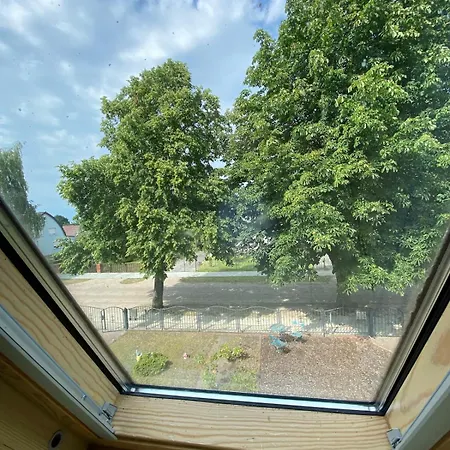Semi-detached Near Apartment