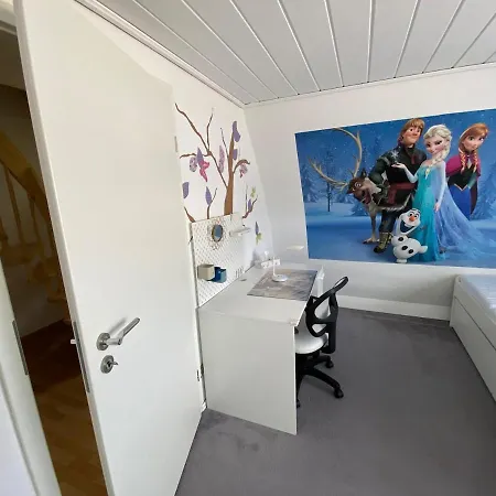 Semi-detached Near Apartment